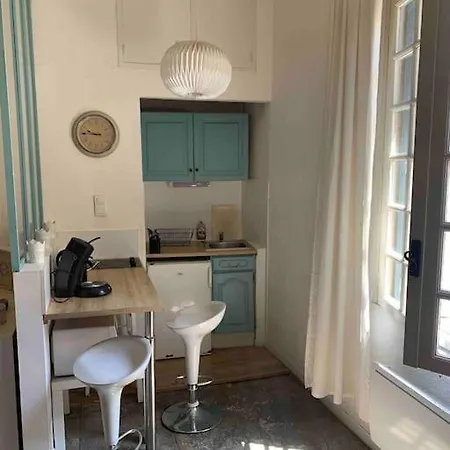 Studio Au Centre Historique De Apartment Montpellier